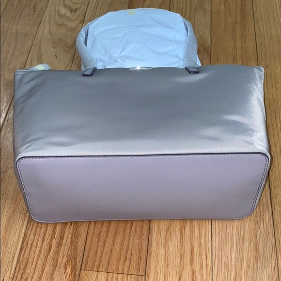 Kate Spade Tote - Picture 8 of 9